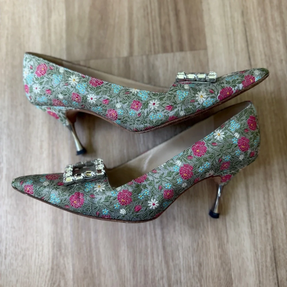 Manolo Blahnik Floral Silk Pumps Heels - Picture 4 of 12